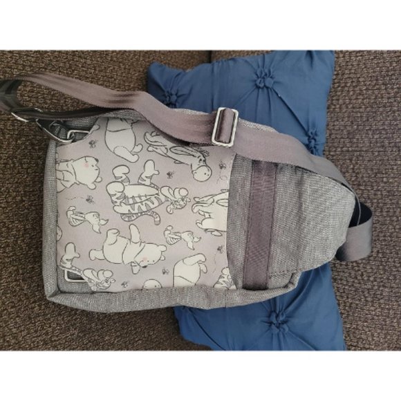 Girls Disney’s Playful Pooh Criss-Cross Sling main image 14